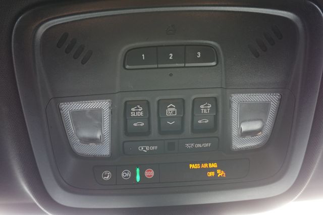 2023 Chevrolet Traverse PREMIER, PREMIUM WHEELS, DUAL MOON ROOFS, LEATHER SEATS, 3RD ROW - 22984088 - 42