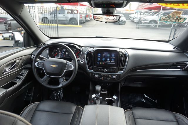 2023 Chevrolet Traverse PREMIER, PREMIUM WHEELS, DUAL MOON ROOFS, LEATHER SEATS, 3RD ROW - 22984088 - 45