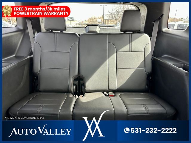 2023 Chevrolet Traverse RS Sport Utility 4D - 22999240 - 32