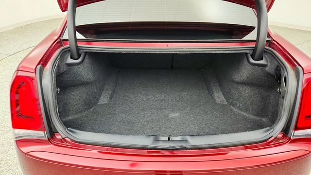 2023 Chrysler 300 300C RWD - 23085912 - 25