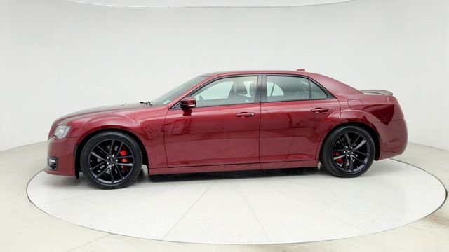 2023 Chrysler 300 300C with High Performance 4-Wheel Independent Suspension - 22949153 - 7