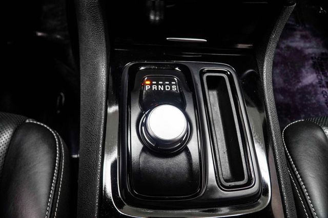 2023 Chrysler 300 300S RWD - 23040493 - 22
