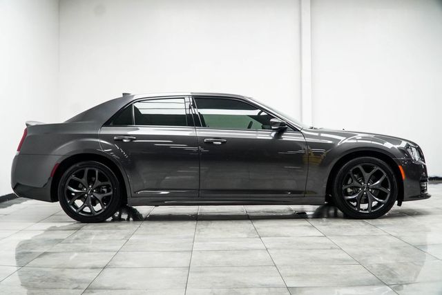 2023 Chrysler 300 300S RWD - 23040493 - 6