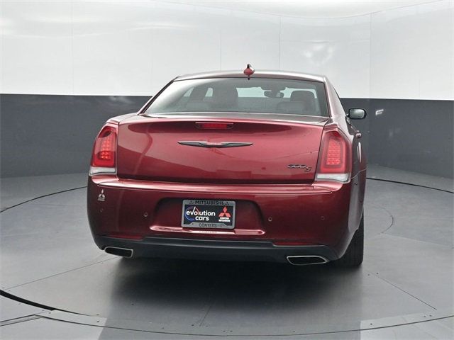 2023 Chrysler 300 300S RWD - 22948329 - 34