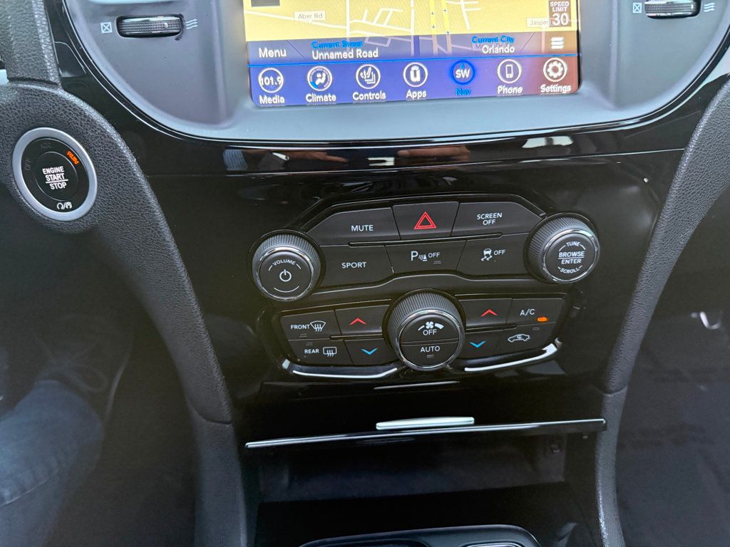 2023 Chrysler 300 300S RWD - 22951533 - 16