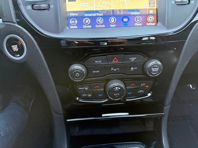 2023 Chrysler 300 300S RWD - 22951533 - 16