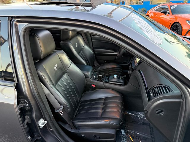 2023 Chrysler 300 300S RWD - 22951533 - 31