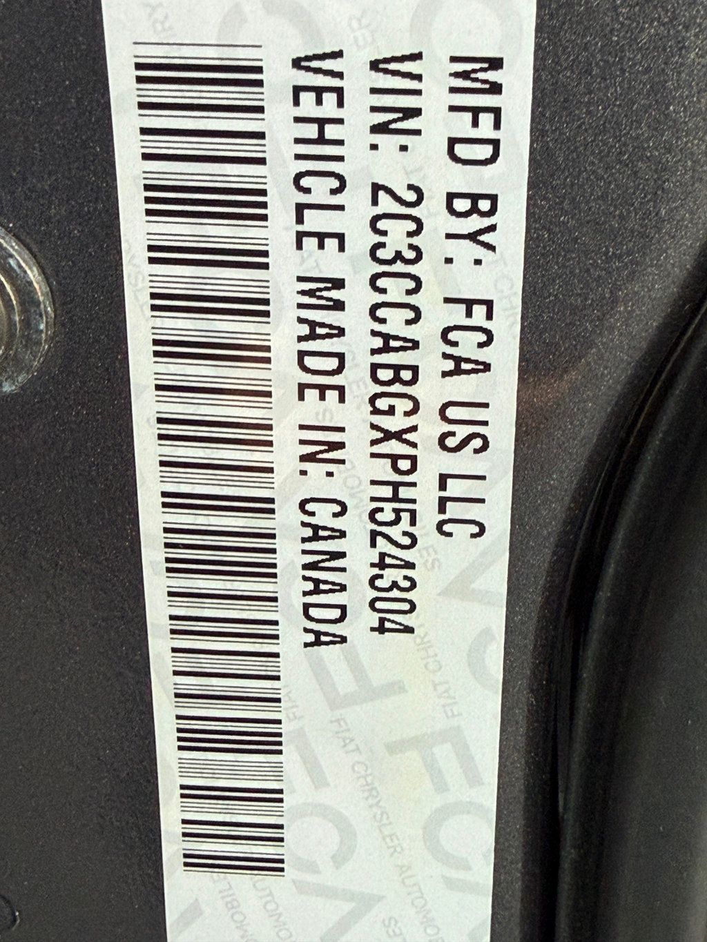 2023 Chrysler 300 300S RWD - 22951533 - 40