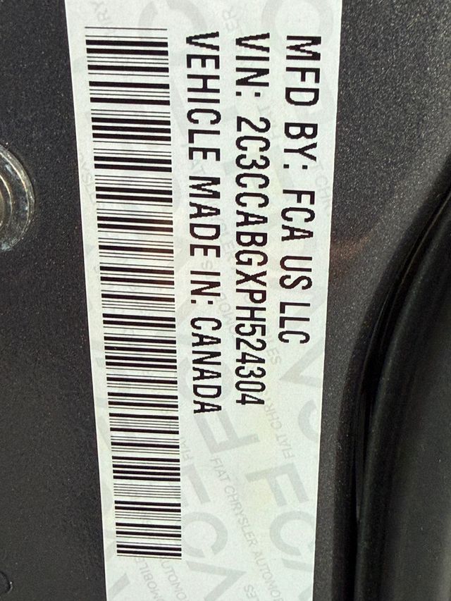 2023 Chrysler 300 300S RWD - 22951533 - 40