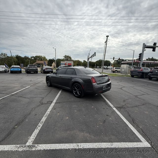 2023 Chrysler 300 TOURING 300 W/SPORT APPEARANCE PKG - 23074962 - 9