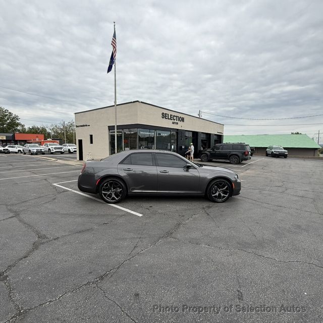 2023 Chrysler 300 TOURING 300 W/SPORT APPEARANCE PKG - 23074962 - 17