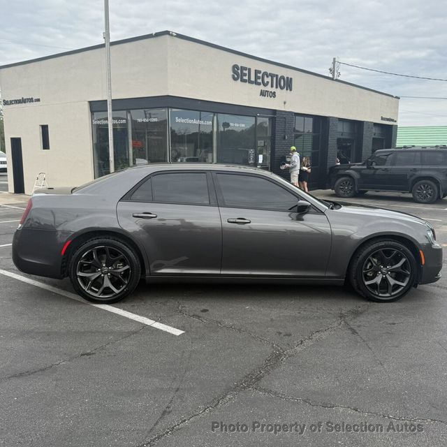 2023 Chrysler 300 TOURING 300 W/SPORT APPEARANCE PKG - 23074962 - 18