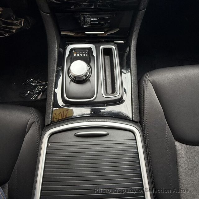 2023 Chrysler 300 TOURING 300 W/SPORT APPEARANCE PKG - 23074962 - 34