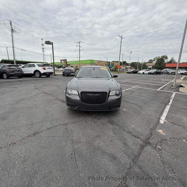 2023 Chrysler 300 TOURING 300 W/SPORT APPEARANCE PKG - 23074962 - 3
