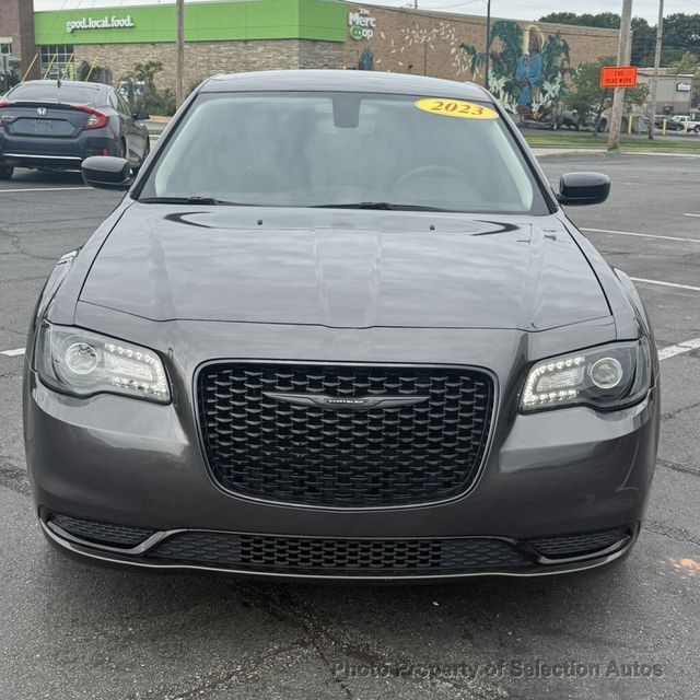 2023 Chrysler 300 TOURING 300 W/SPORT APPEARANCE PKG - 23074962 - 4