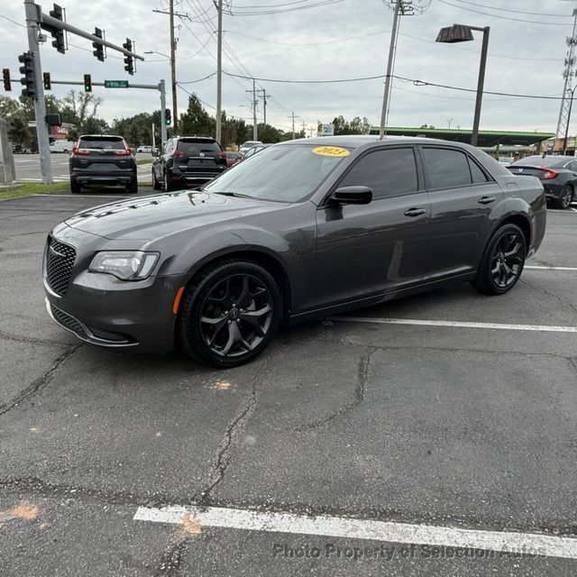 2023 Chrysler 300 TOURING 300 W/SPORT APPEARANCE PKG - 23074962 - 6