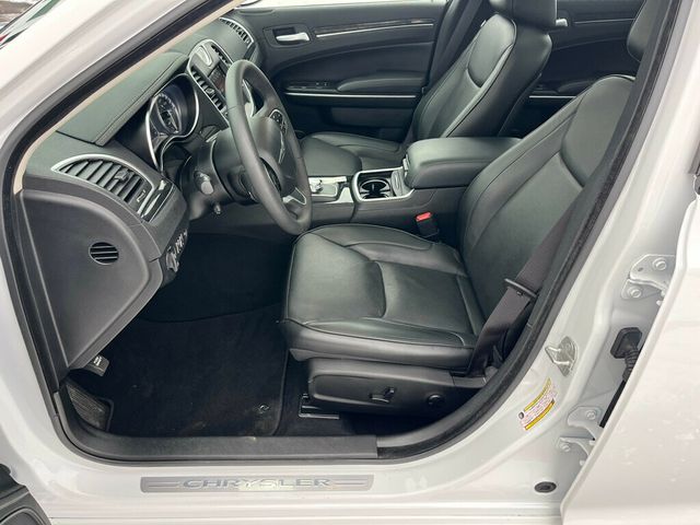 2023 Chrysler 300 Touring L All Wheel Drive 1-Owner Estate Car - 22979785 - 15