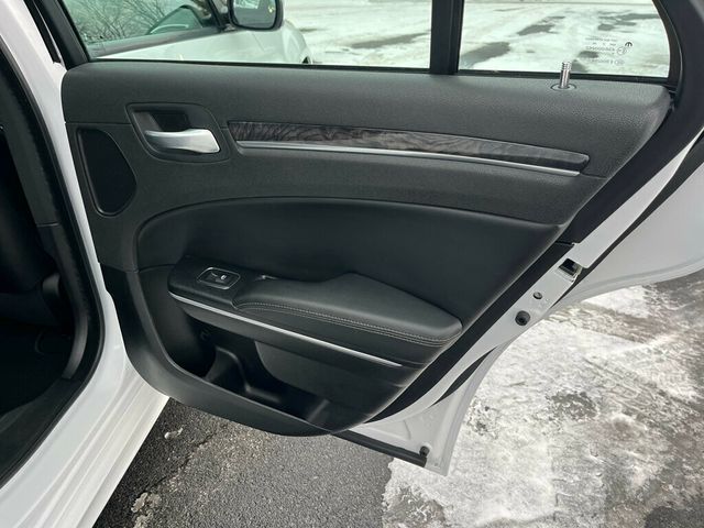 2023 Chrysler 300 Touring L All Wheel Drive 1-Owner Estate Car - 22979785 - 26