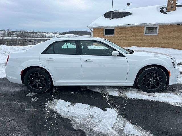 2023 Chrysler 300 Touring L All Wheel Drive 1-Owner Estate Car - 22979785 - 2