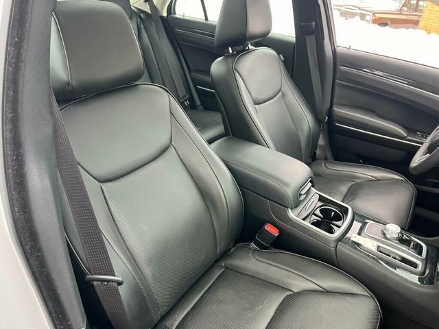 2023 Chrysler 300 Touring L All Wheel Drive 1-Owner Estate Car - 22979785 - 35