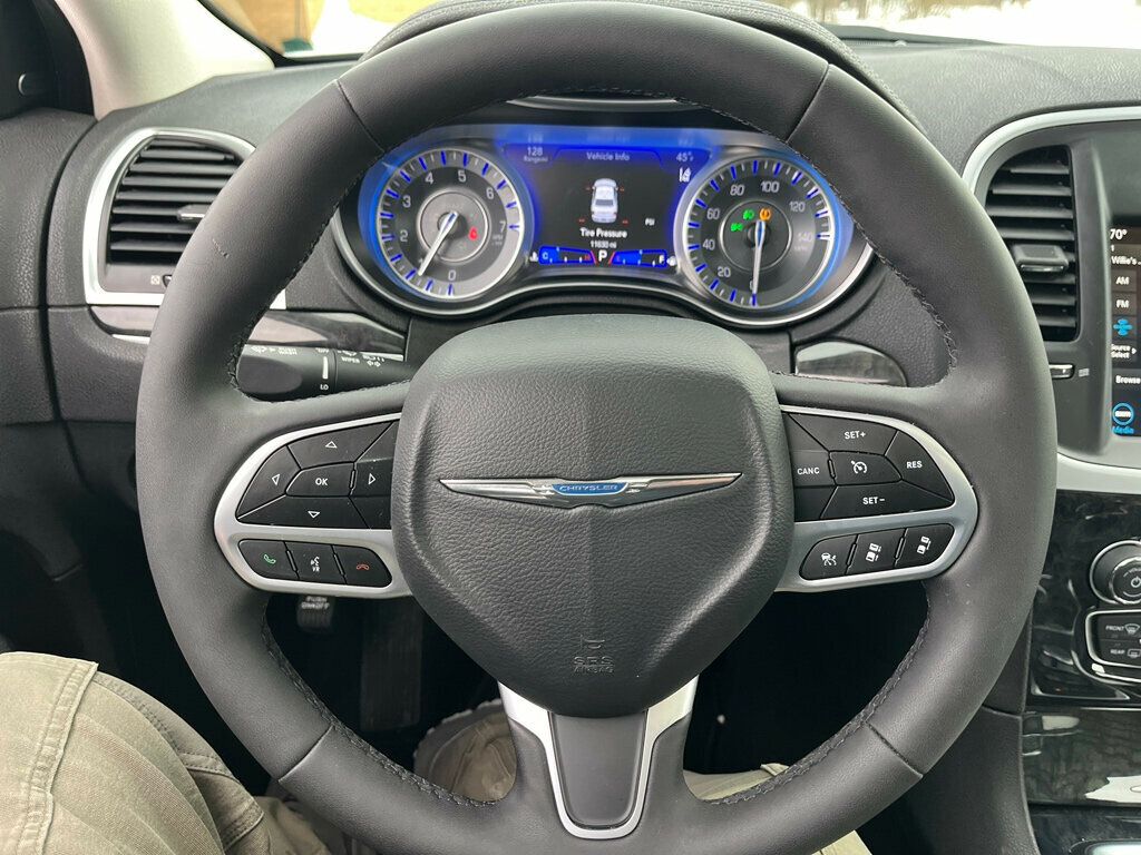 2023 Chrysler 300 Touring L All Wheel Drive 1-Owner Estate Car - 22979785 - 43