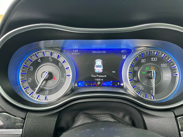 2023 Chrysler 300 Touring L All Wheel Drive 1-Owner Estate Car - 22979785 - 44