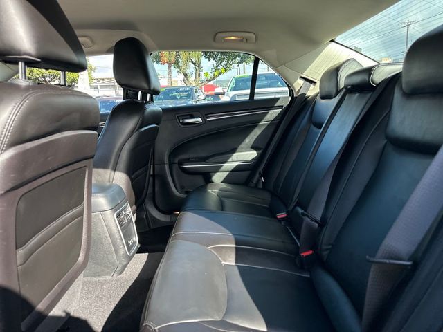 2023 Chrysler 300 Touring L RWD - 22968353 - 14