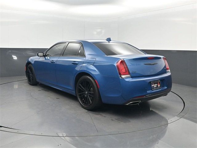 2023 Chrysler 300 Touring L RWD - 22913718 - 2