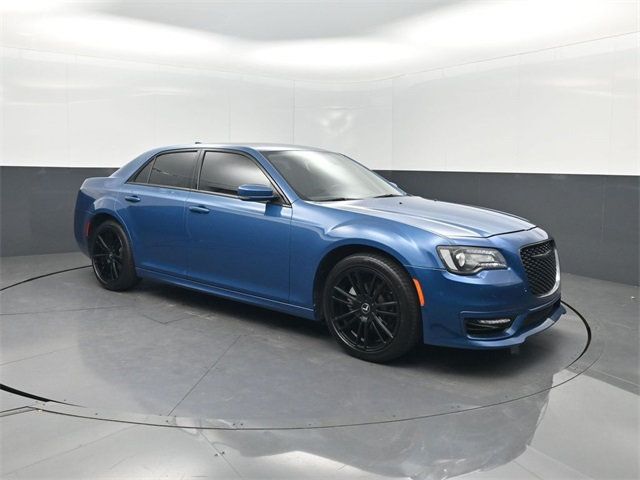 2023 Chrysler 300 Touring L RWD - 22913718 - 34
