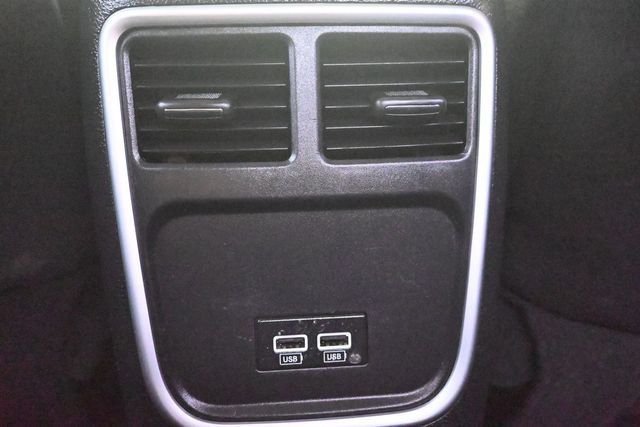 2023 Chrysler 300 Touring RWD - 23011178 - 15