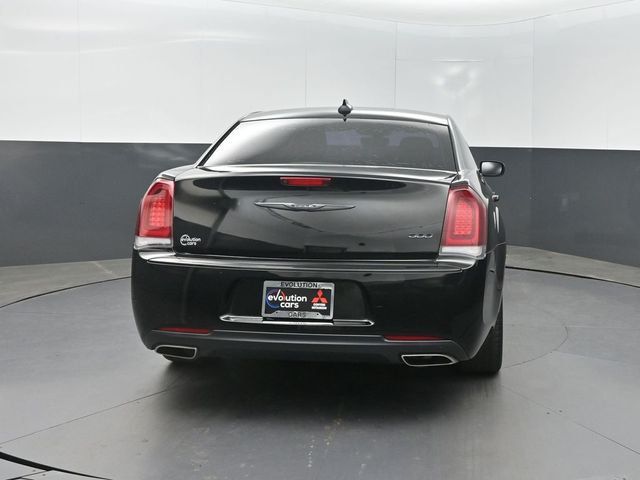 2023 Chrysler 300 Touring RWD - 23011178 - 23