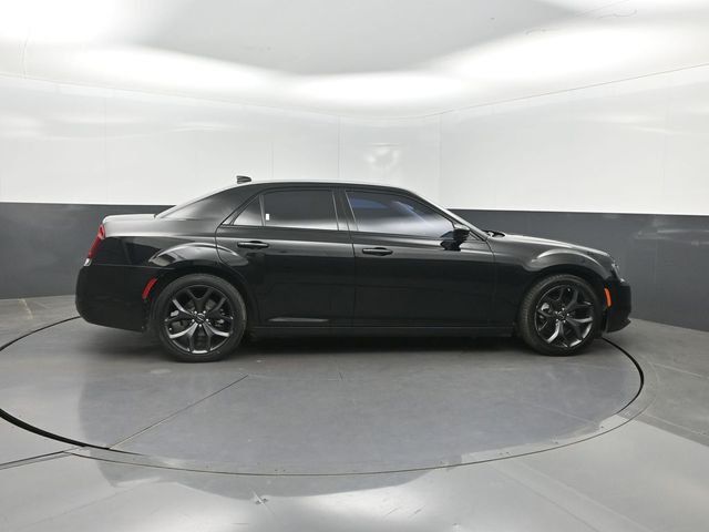 2023 Chrysler 300 Touring RWD - 23011178 - 25