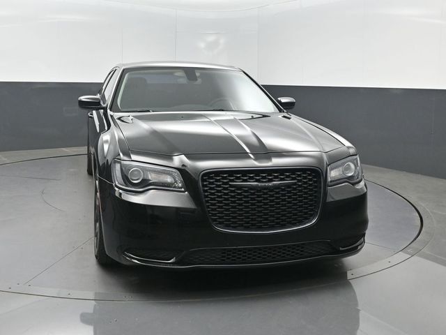 2023 Chrysler 300 Touring RWD - 23011178 - 27