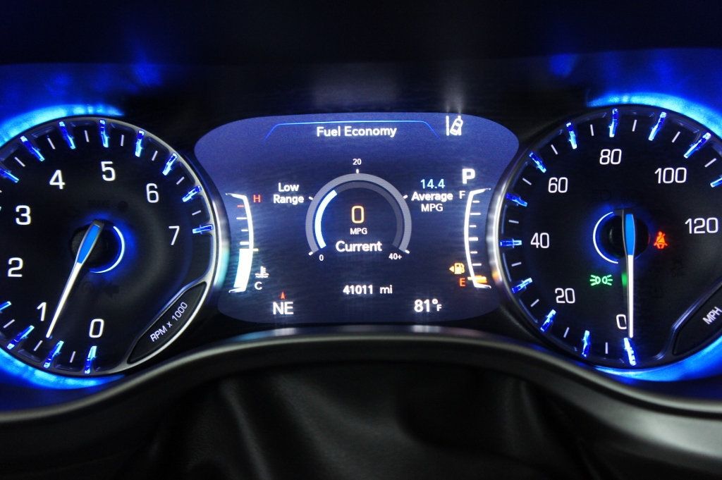 2023 Chrysler Pacifica Touring L photo 23
