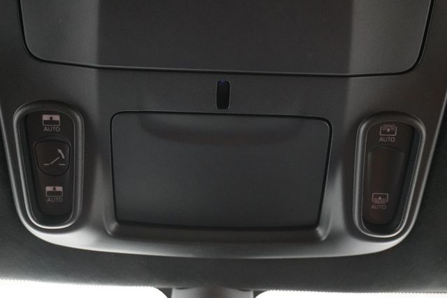 2023 Chrysler Pacifica Hybrid Pinnacle - 22935062 - 26