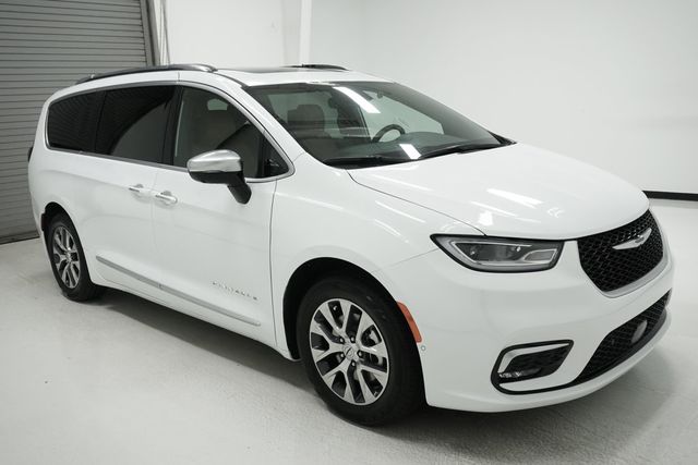 2023 Chrysler Pacifica Hybrid Pinnacle - 22935062 - 2