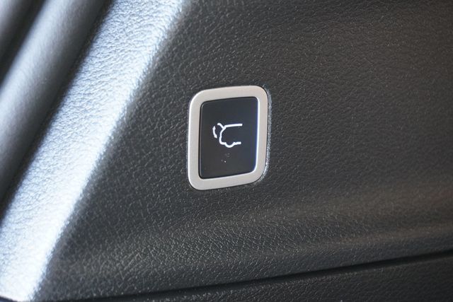 2023 Chrysler Pacifica Hybrid Pinnacle - 22935062 - 32