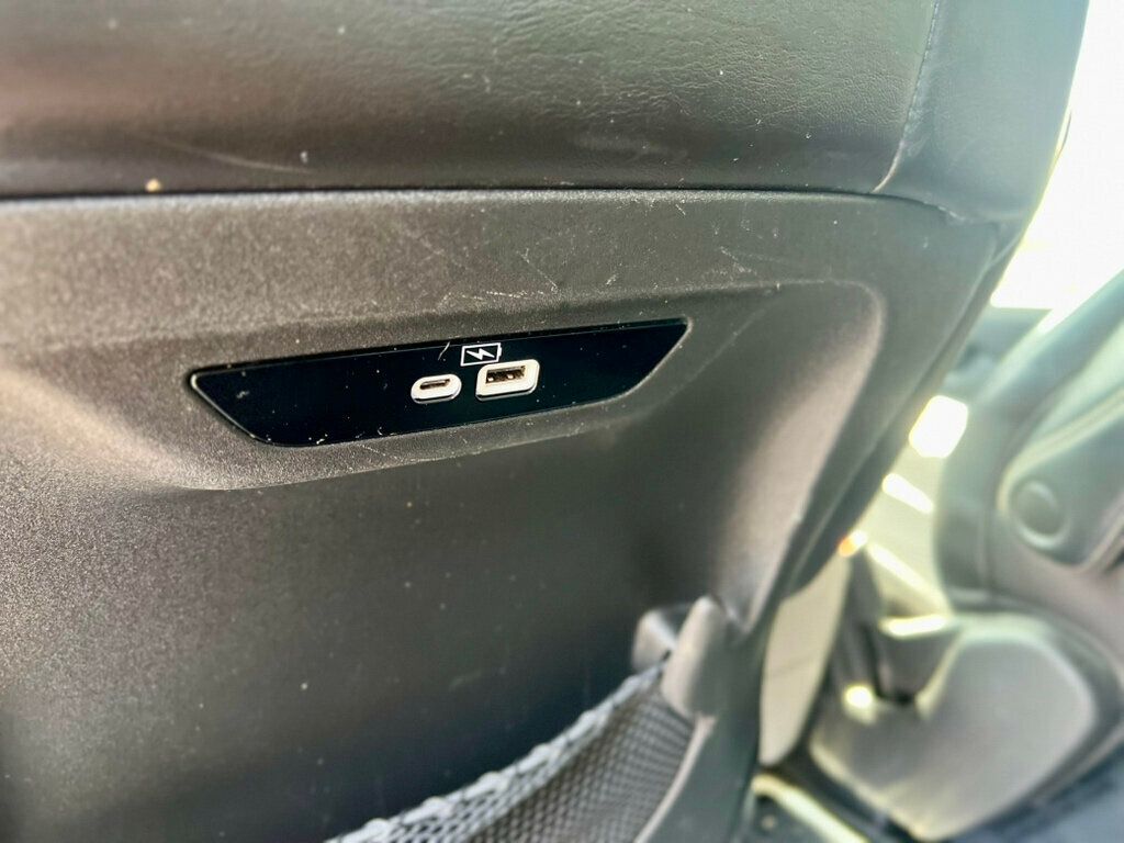 2023 Chrysler Pacifica Hybrid Touring L FWD - 23000498 - 17