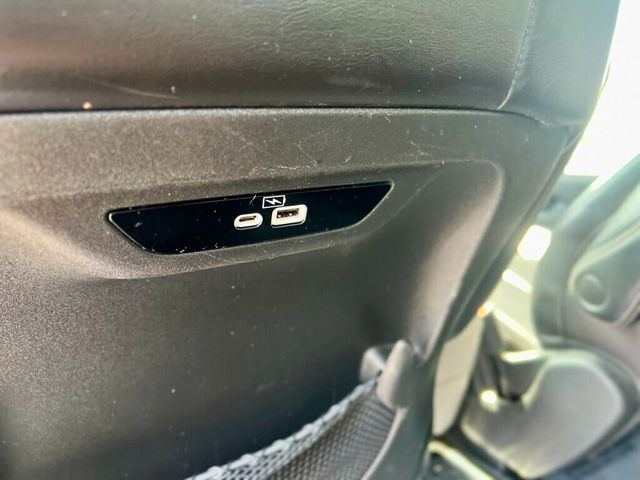 2023 Chrysler Pacifica Hybrid Touring L FWD - 23000498 - 17
