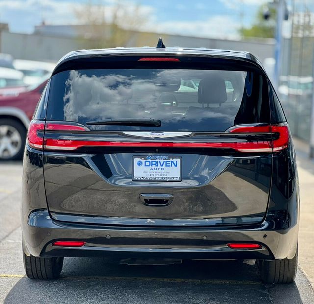 2023 Chrysler Pacifica Hybrid Touring L FWD - 23000498 - 40