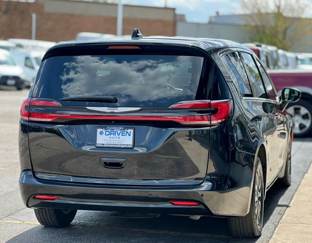 2023 Chrysler Pacifica Hybrid Touring L FWD - 23000498 - 41