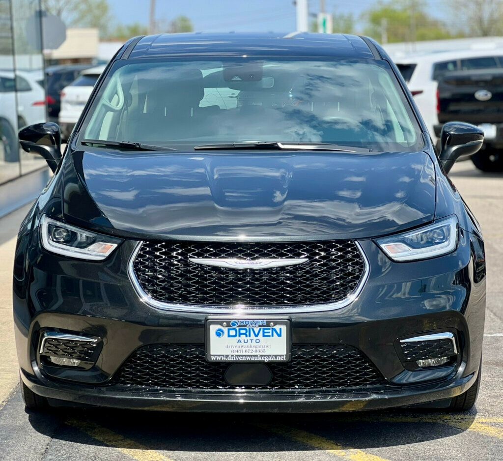 2023 Chrysler Pacifica Hybrid Touring L FWD - 23000498 - 42