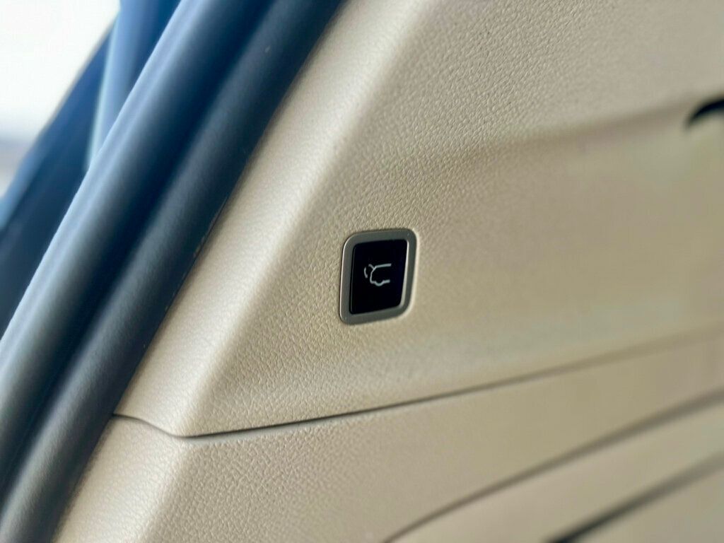 2023 Chrysler Pacifica Hybrid Touring L FWD - 23000498 - 8
