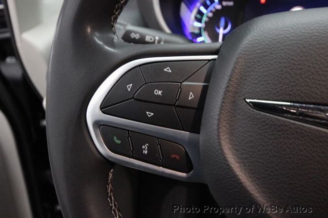 2023 Chrysler Pacifica Hybrid Touring L FWD - 22982202 - 16