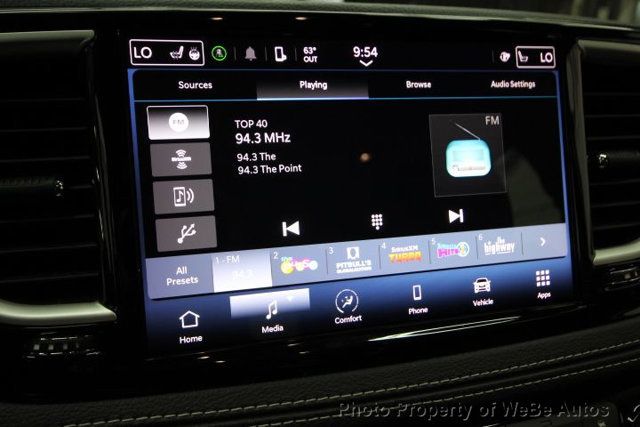 2023 Chrysler Pacifica Hybrid Touring L FWD - 22982202 - 19