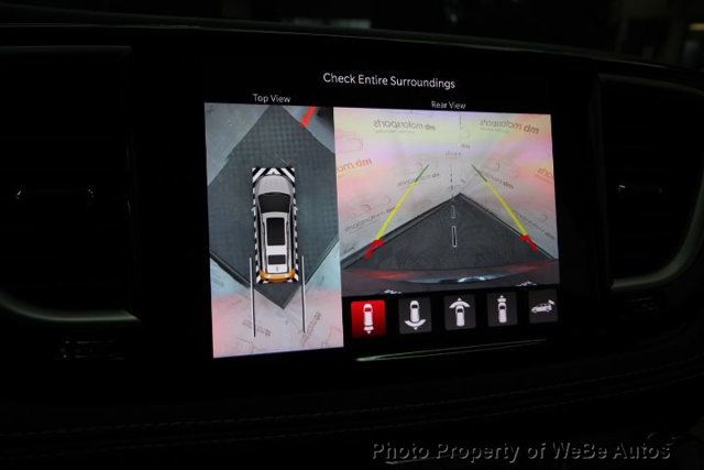 2023 Chrysler Pacifica Hybrid Touring L FWD - 22982202 - 20