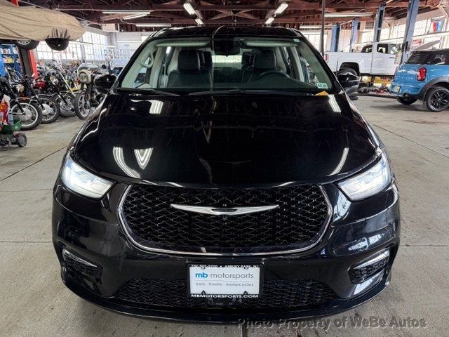 2023 Chrysler Pacifica Hybrid Touring L FWD - 22982202 - 3