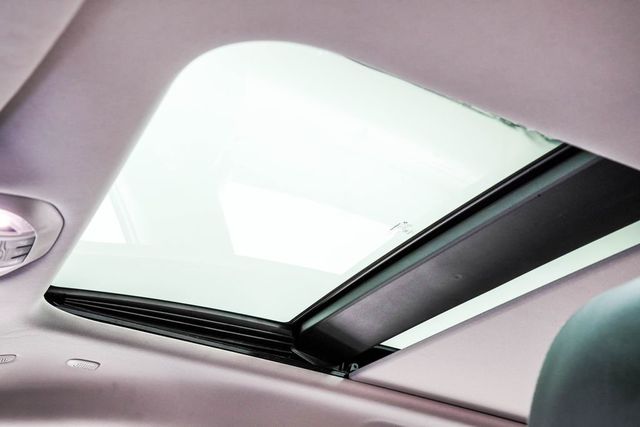 2023 Chrysler Pacifica Limited FWD - 22996956 - 19