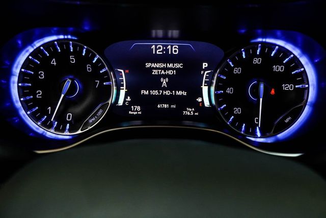 2023 Chrysler Pacifica Limited FWD - 22996956 - 34