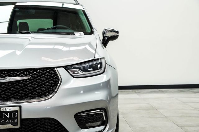 2023 Chrysler Pacifica Limited FWD - 22996956 - 3